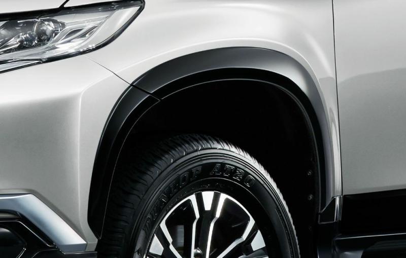 Wheels | Wheel Arch Mouldings, Black Exterior Accessories Wheels